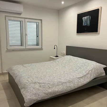 Bb Apartment Vir