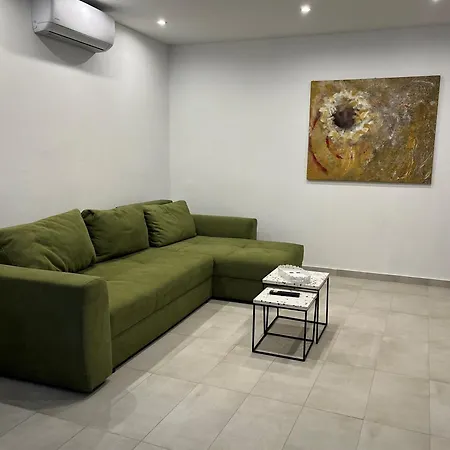 Apartment Bb *